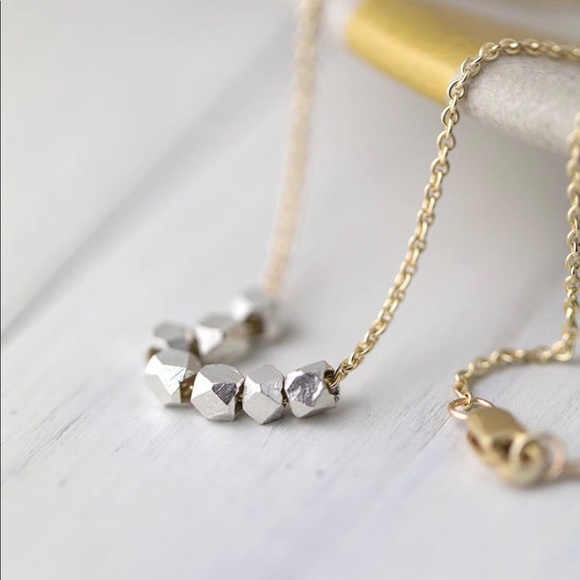 Layered Initial ‘C’ necklace - Picture 3 of 3